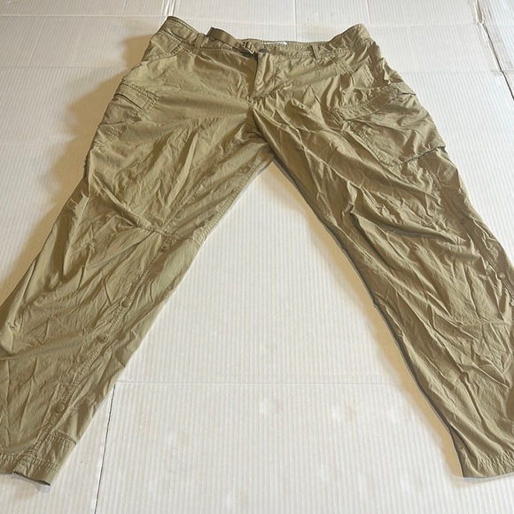 REI Other - REI Relaxed Tan Cargo Pants with Relaxed Fit multiple pockets adjustable belt